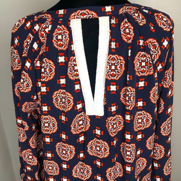 Fun Crown & Ivy ladies Blouse. - Picture 4 of 8